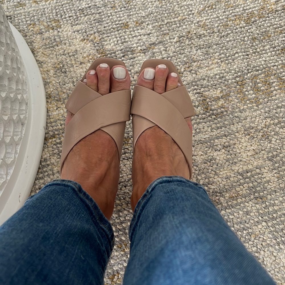 Beige Saint Laurent slides